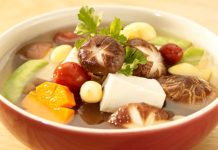 Cách nấu canh nấm chay tứ sắc phục vụ các dịp lễ cúng